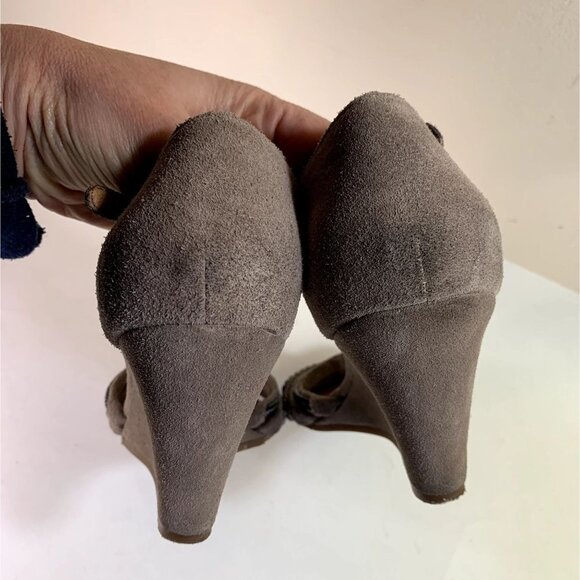 Anthropologie Bacio 61 Taupe Suede Wedge Sandals Chain Strappy - Picture 7 of 10